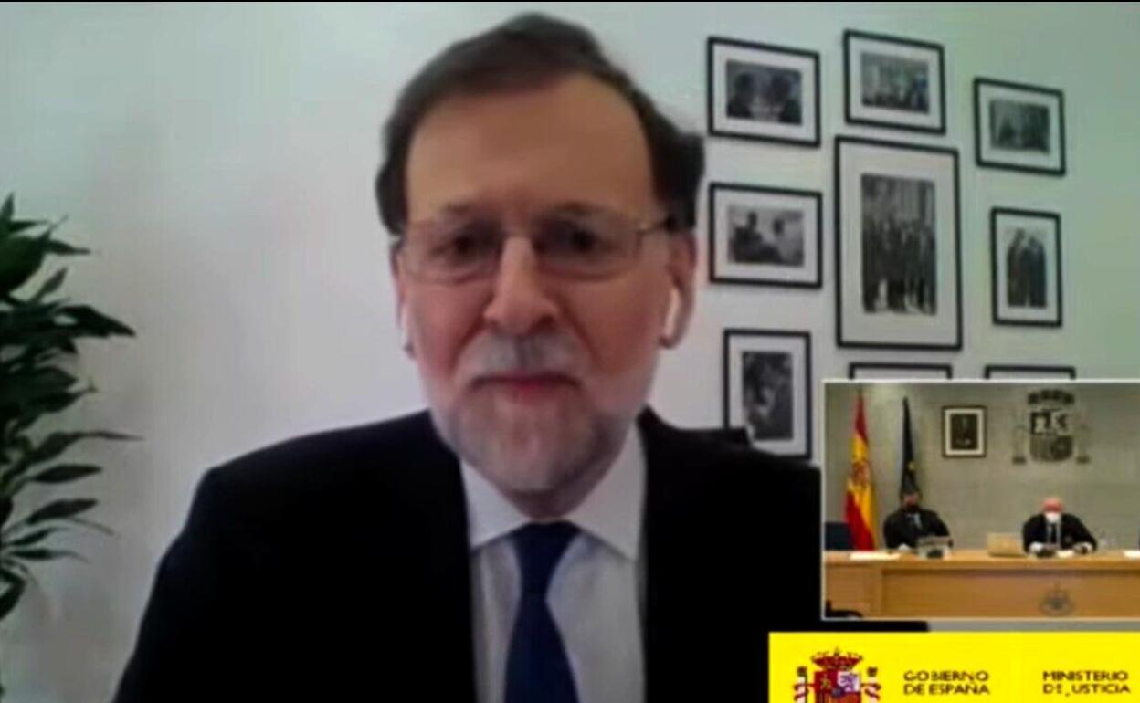 Mariano Rajoy durante su declaración por videoconferencia durante el juicio por los 'papeles de Bárcenas'.