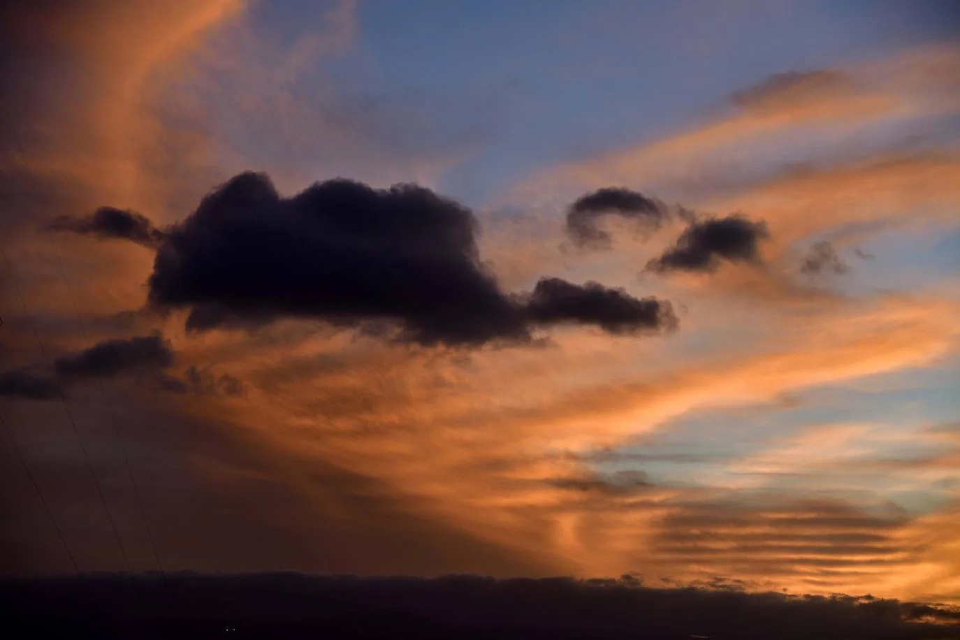 Fotos: Gran Canaria despide la tarde con un cielo encarnado