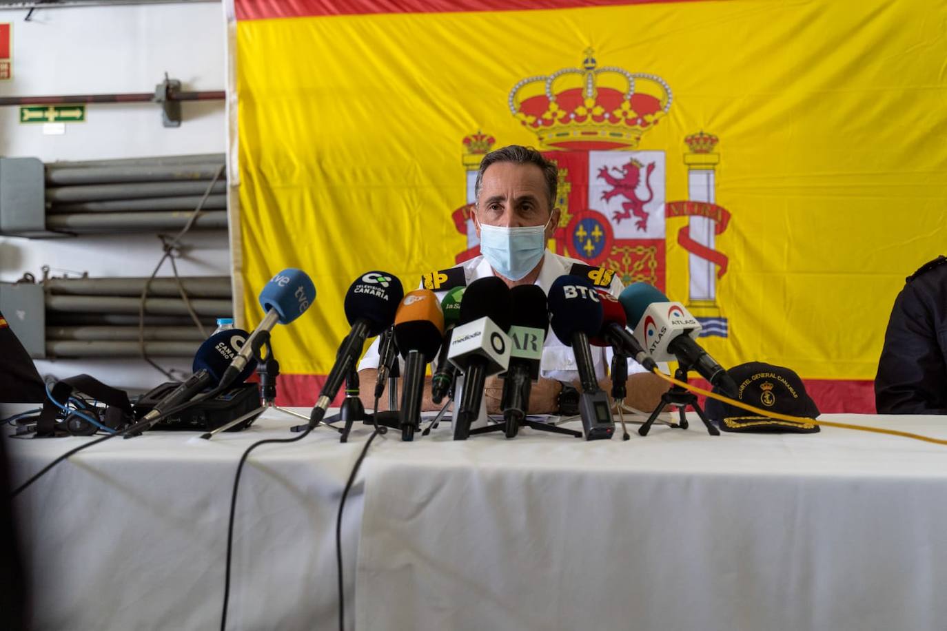 Fotos: Llegada del Buque de Asalto Anfibio «Castilla» a La Palma