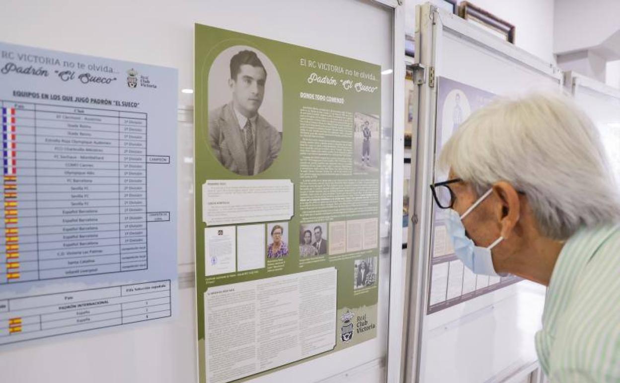 Imagen de la exposición sobre Padrón El Sueco en el Real Club Victoria. / 