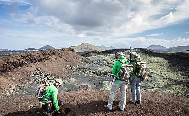 Actividad de integrantes del proyecto Pangaea en el pasado fin de semana, en una zona volcánica. 