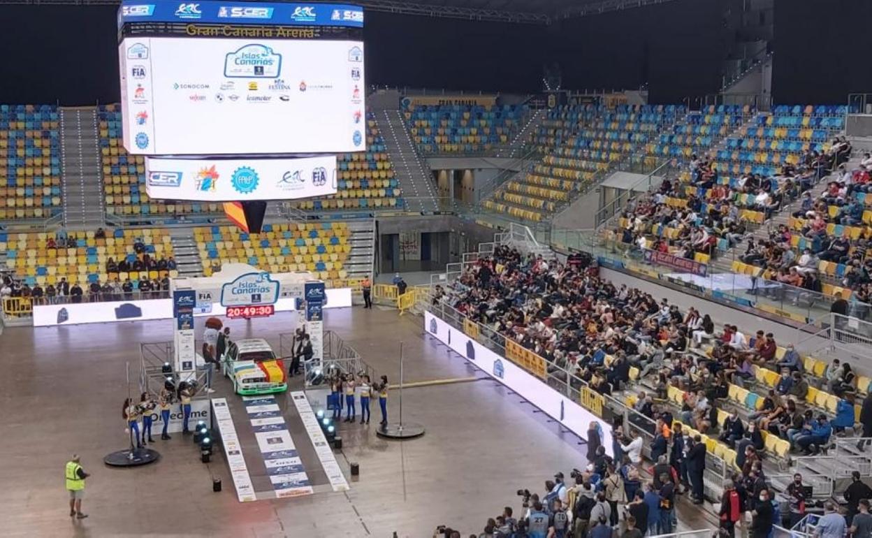 Volvió el público a la Ceremonia de Salida del Rally Islas Canarias. 