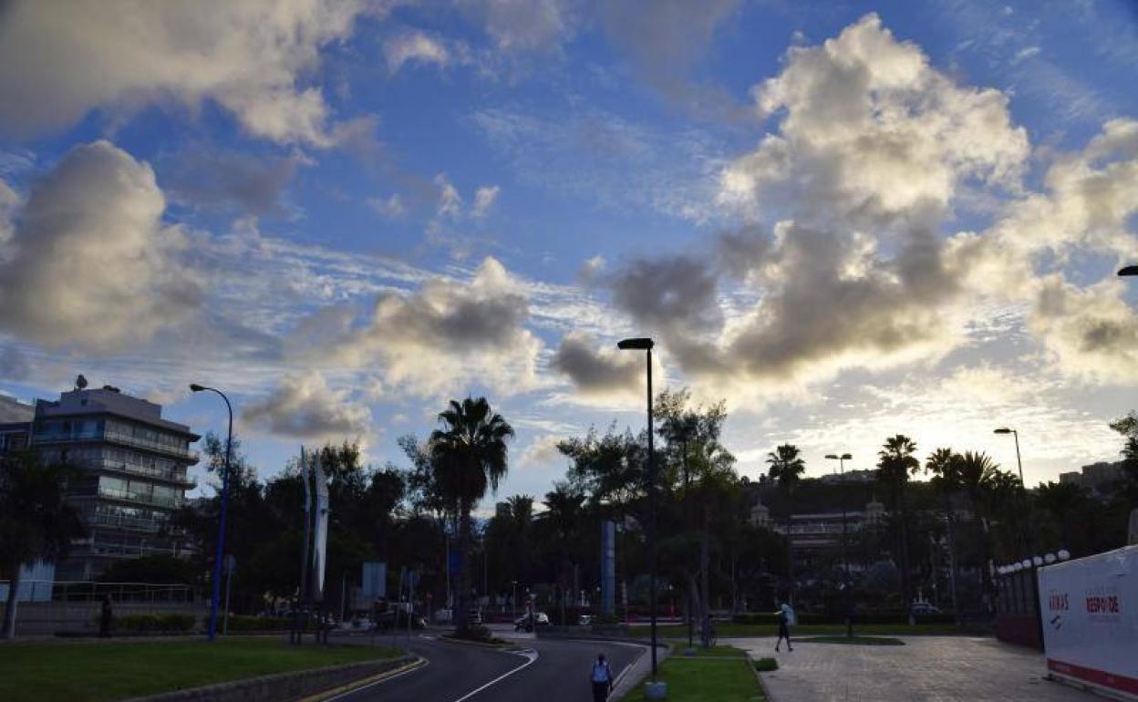Jueves de nubes y lluvias en las islas