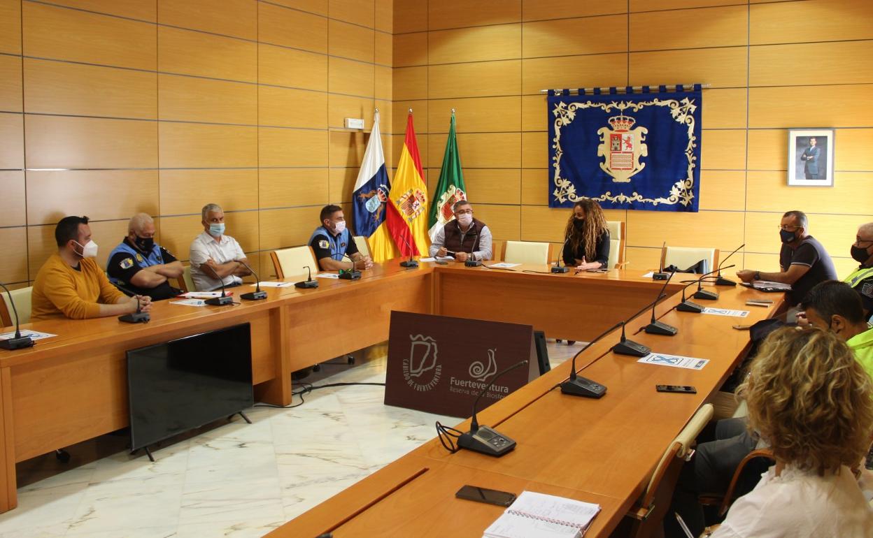 Encuentro en el Cabildo.