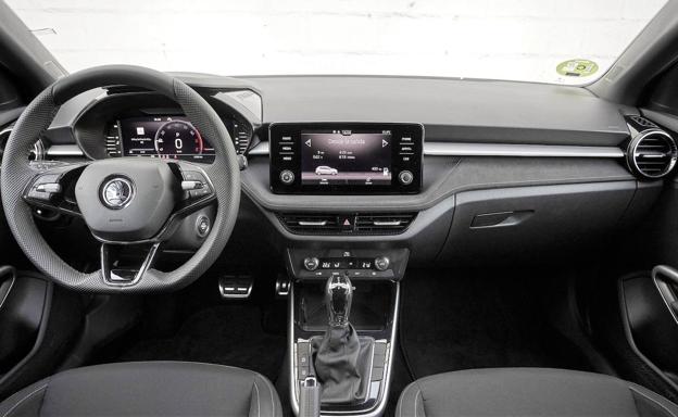 Interior del Skoda Fabia.