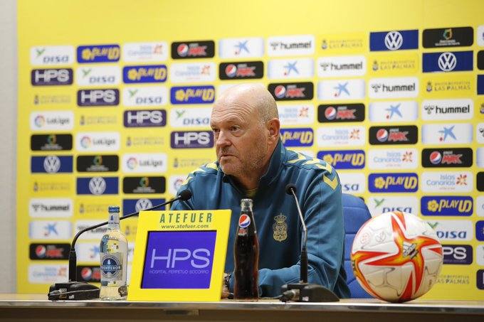 Mel hará muchos cambios en la alineación frente al Vélez en la Copa