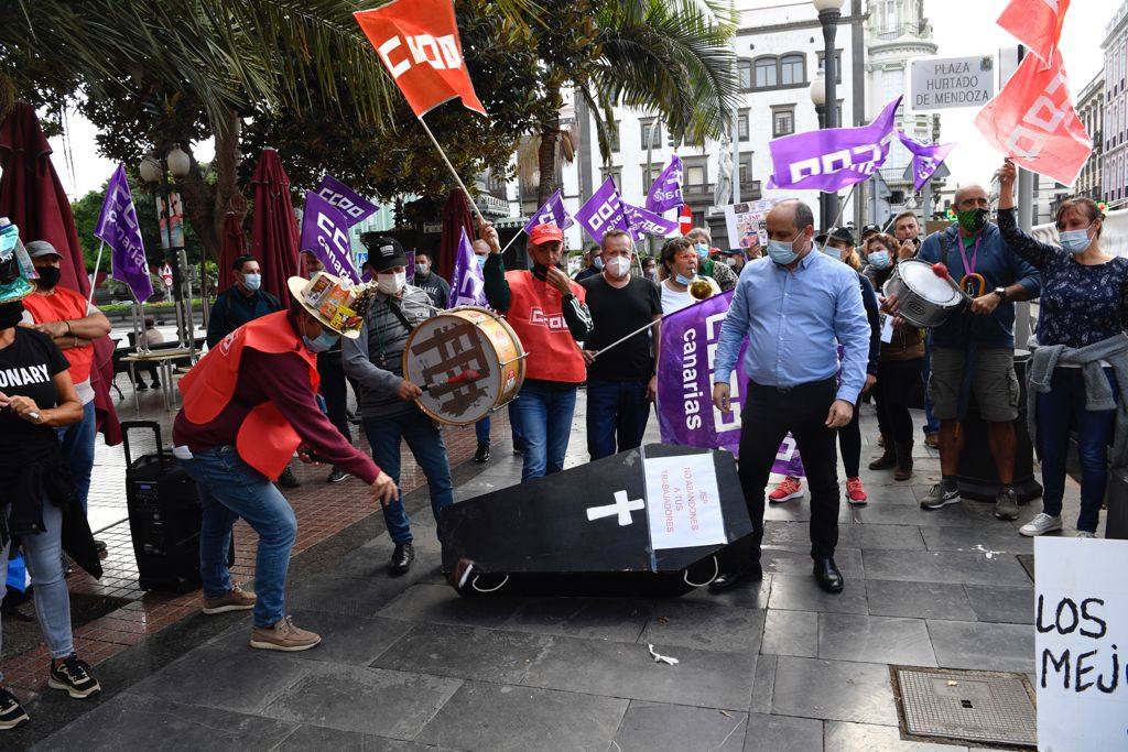 Fotos: Los trabajadores de JSP se manifiestan contra un ERE «bestial»