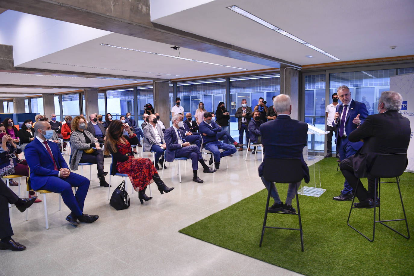 Fotos: Inauguración del primer espacio formativo del Travel Tech School de Amadeus en la ULPGC