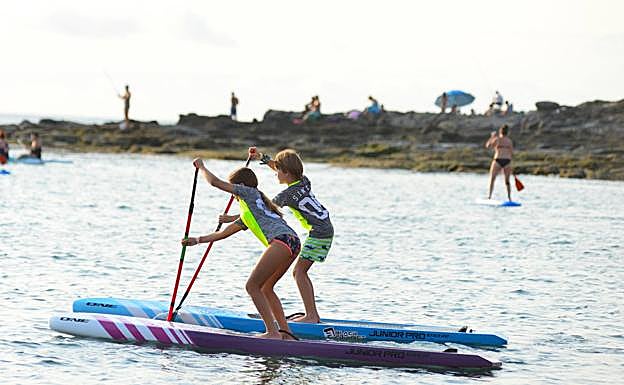 Elisa López y Noah Díaz