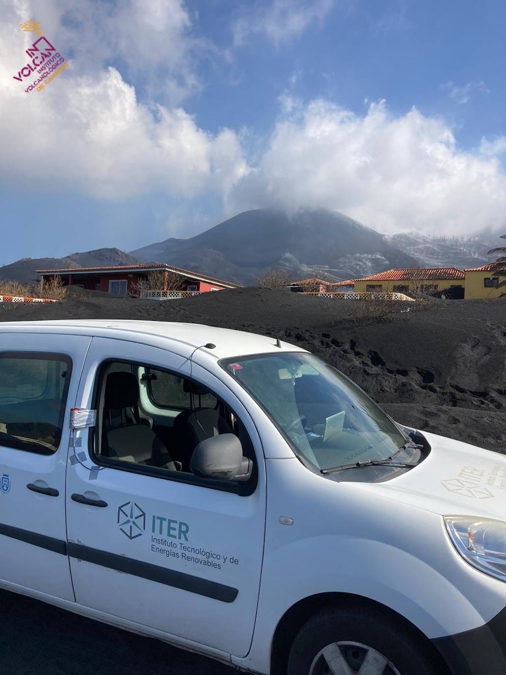 Fotos: Los científicos siguen vigilando el volcán de La Palma