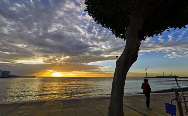 Cielos poco nubosos y temperaturas sin cambios en Canarias