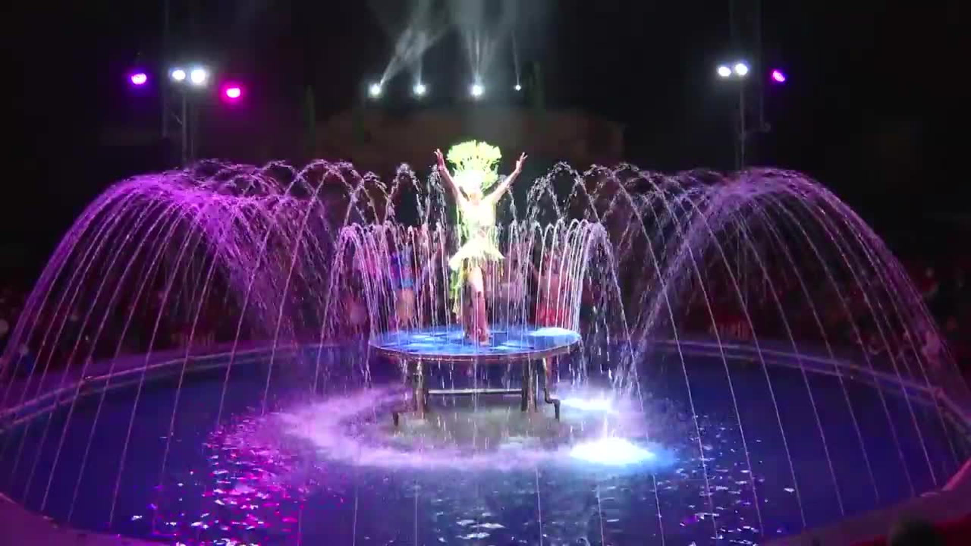 Circo Alegría acoge un espectáculo donde el agua es el elemento principal