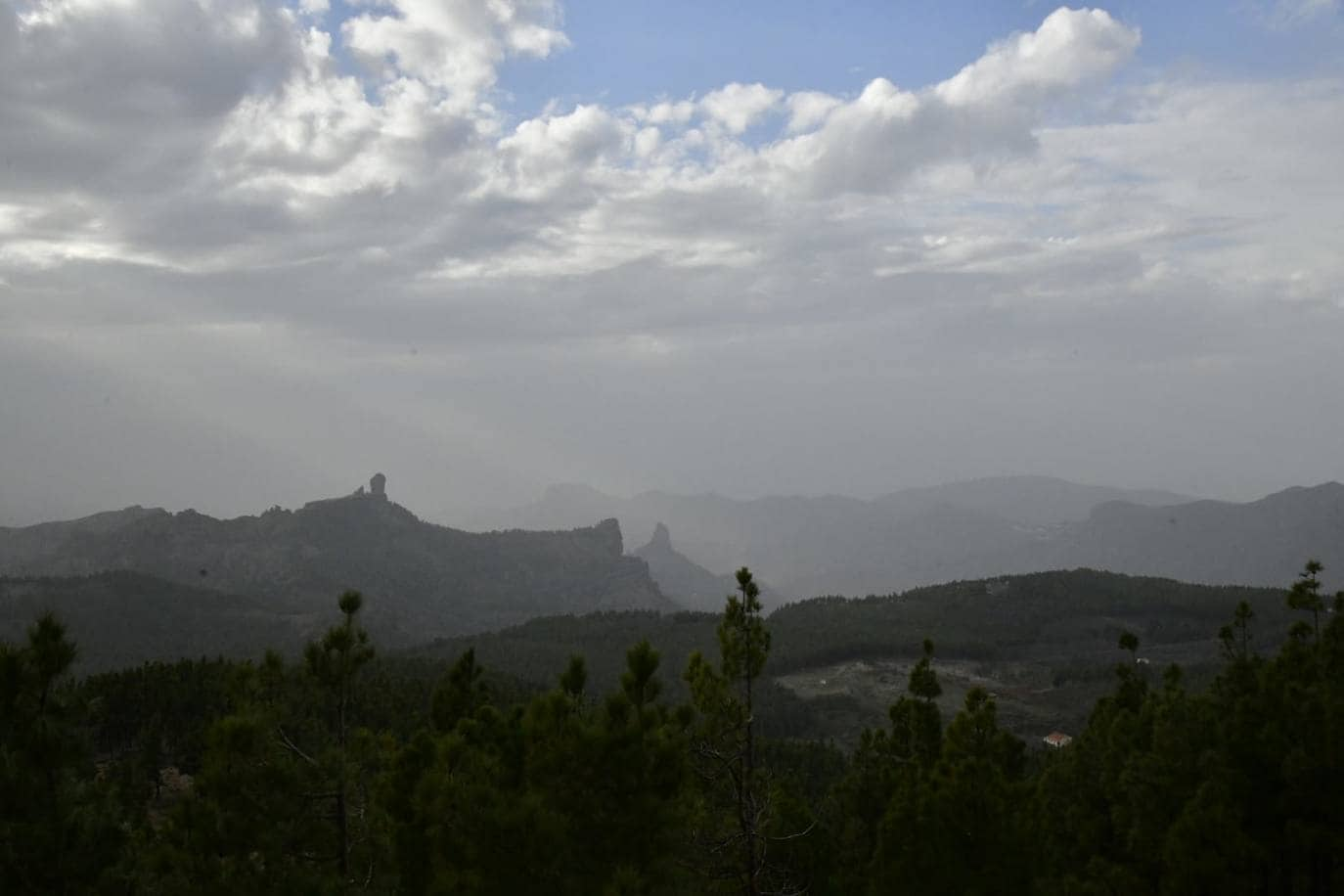 Fotos: Granizo, calima y tormentas en la cumbre de Gran Canaria