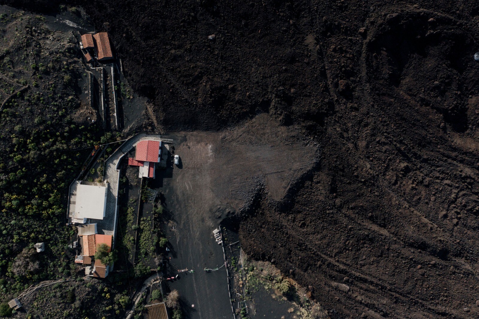 Fotos: Se intensifican los trabajos de reconstrucción de la zona del volcán