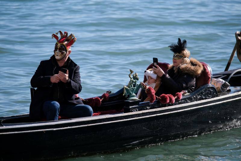 Fotos: Venecia presume de carnaval en pandemia