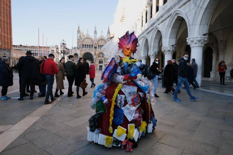 Fotos: Venecia presume de carnaval en pandemia