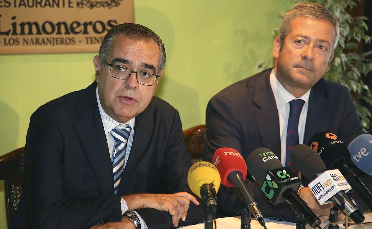 Imagen de archivo de los presidentes de las dos patronales, José Carlos Francisco y Agustín Manrique de Lara. 