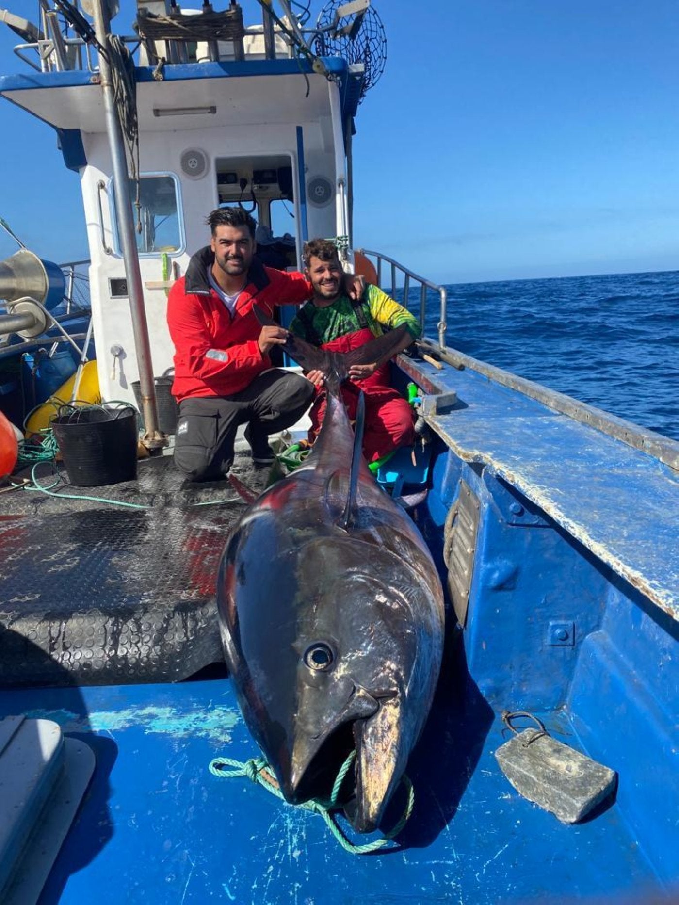 Álvaro Déniz, de rojo, junto a Rayco García. 