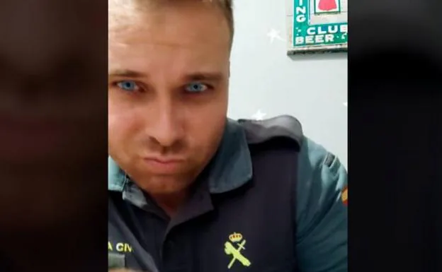 Denunciado por compartir dos vídeos en redes usando el uniforme de la Guardia Civil