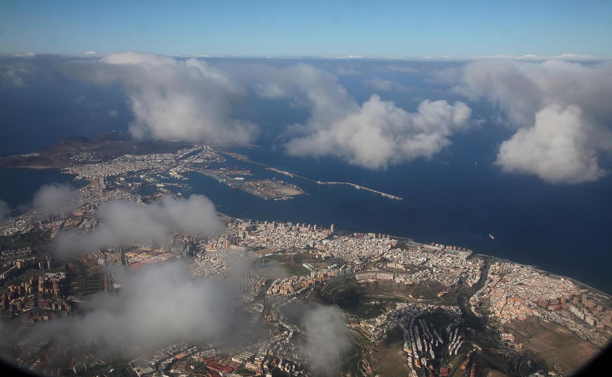 Vista aérea de archivo de la capital grancanaria. 