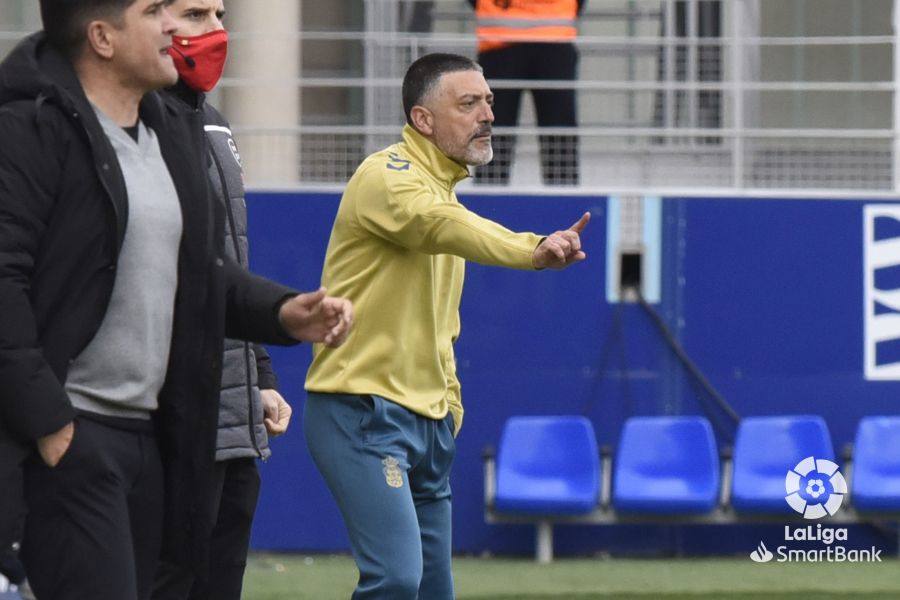 Imagen secundaria 1 - La UD merece más pero se queda sin premio en Huesca (0-0)