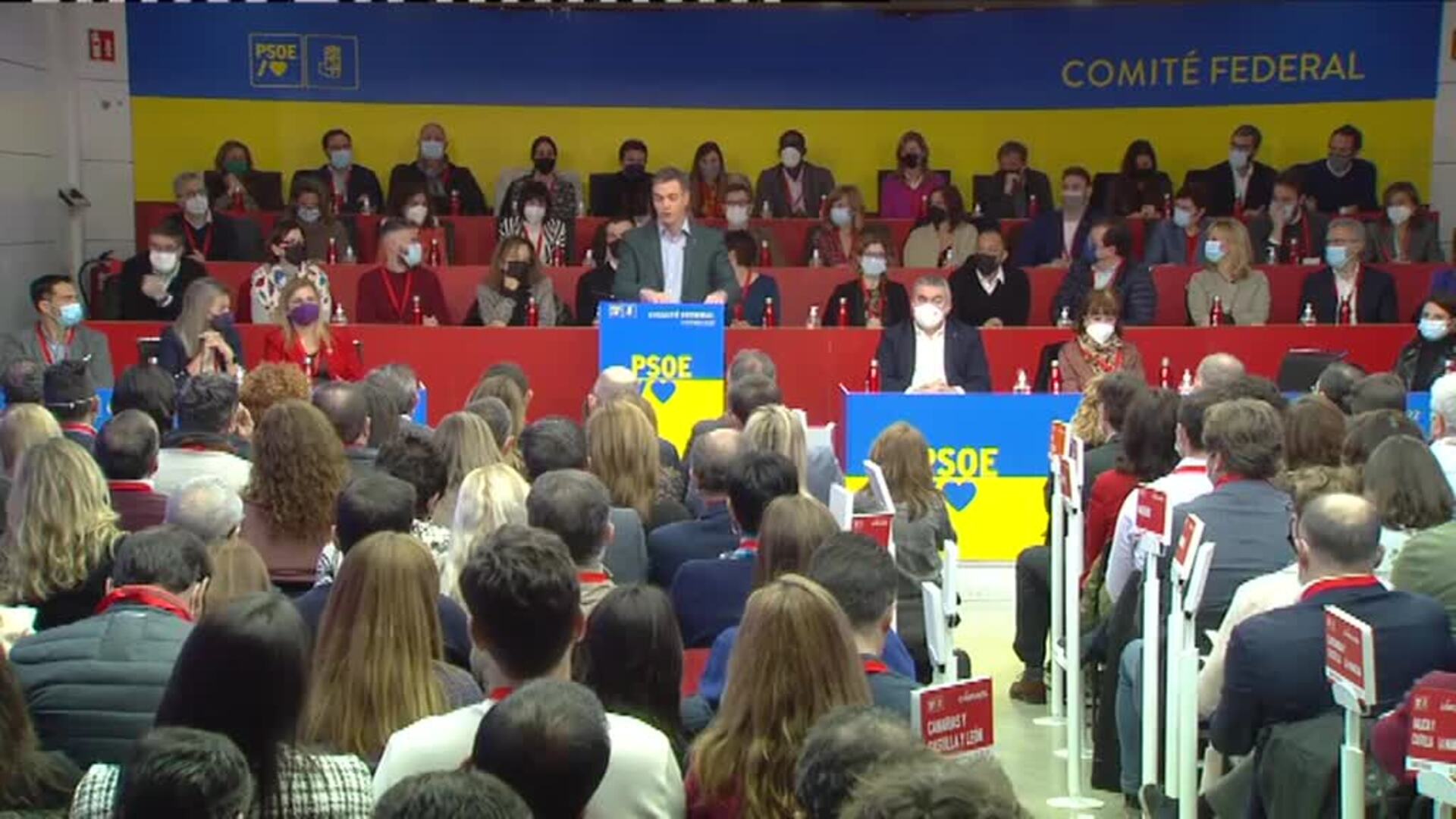 Sánchez anuncia que la mascarilla pronto dejará de ser obligatoria en interiores