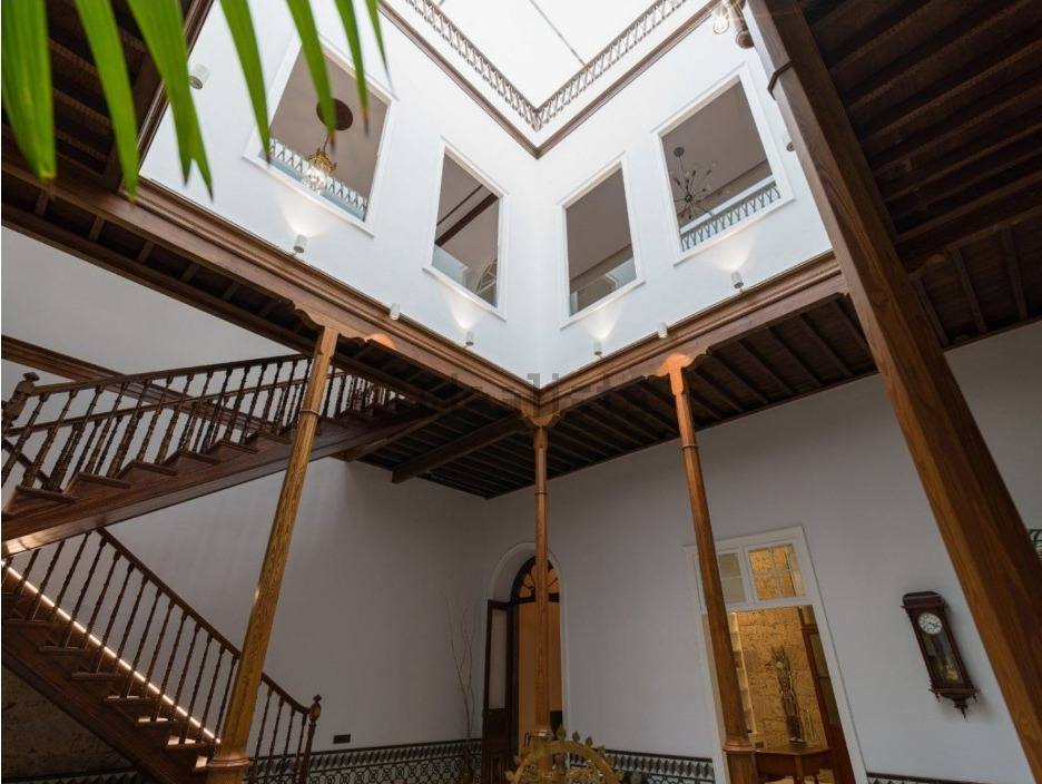 Imagen secundaria 2 - JLo y Ben, en secreto frente al Cabildo