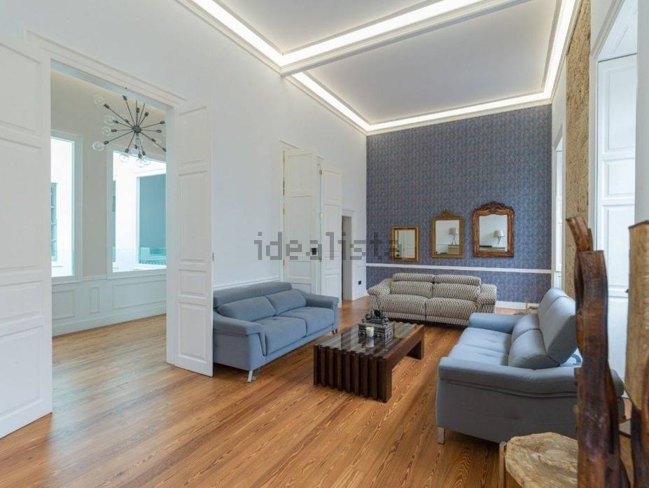 Imagen secundaria 1 - JLo y Ben, en secreto frente al Cabildo