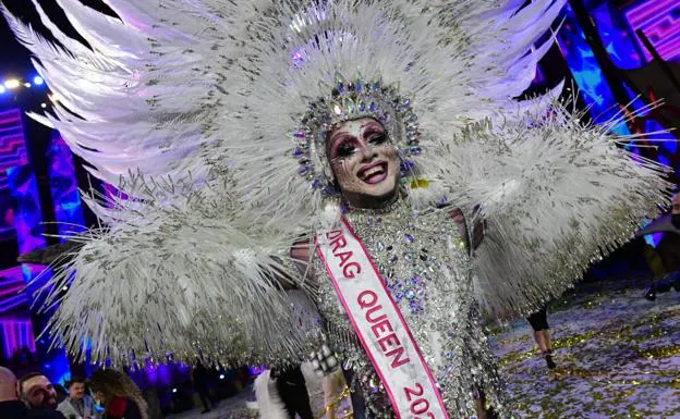 Drag Vulcano es la reinona del Carnaval de «La Tierra»