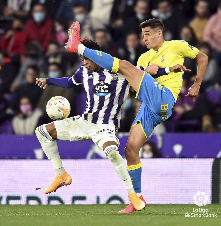 Fotos: La UD Las Palmas se impone al Valladolid