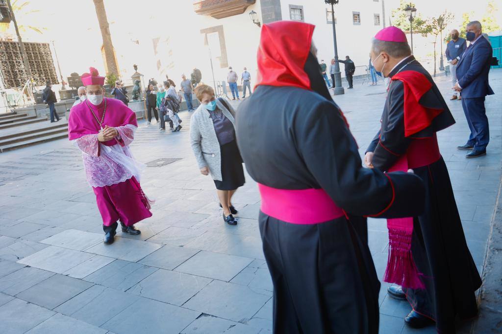 Fotos: Así fue la ordenación episcopal del nuevo obispo auxiliar de Canarias