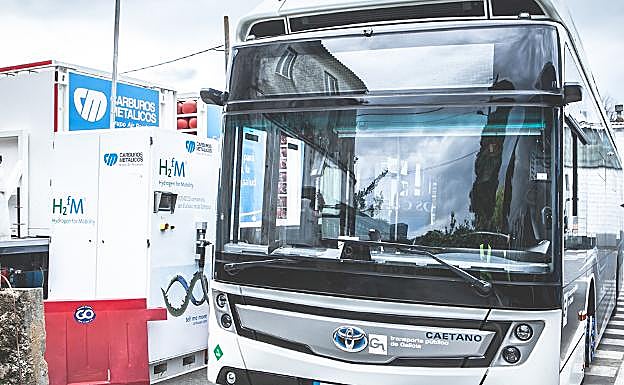 A prueba el primer autobús de hidrógeno de Galicia