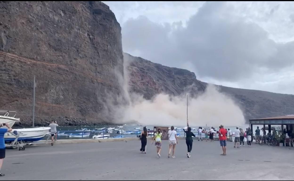 Derrumbe del acantilado en La Gomera
