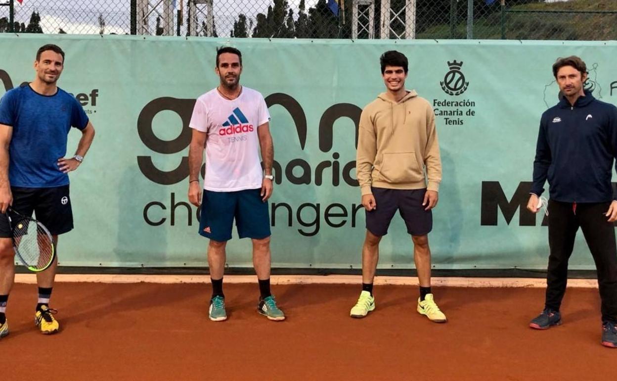 Robredo, Marrero, Alcaraz y Ferrero, en marzo del año pasado en El Cortijo.