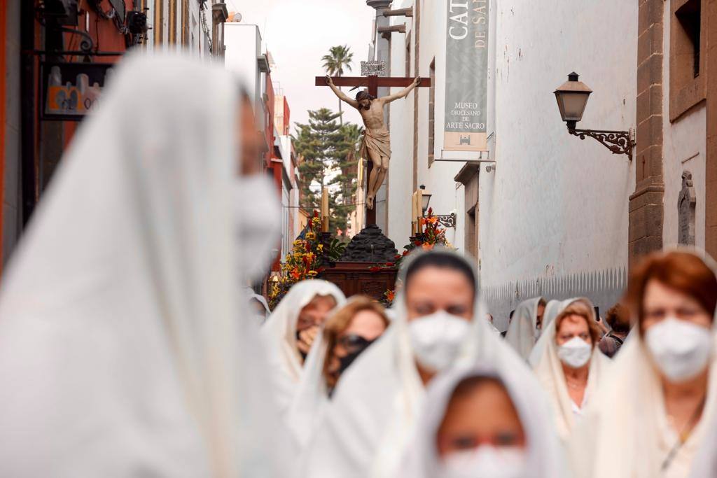 Fotos: La procesión de Las Mantillas vuelve a Vegueta