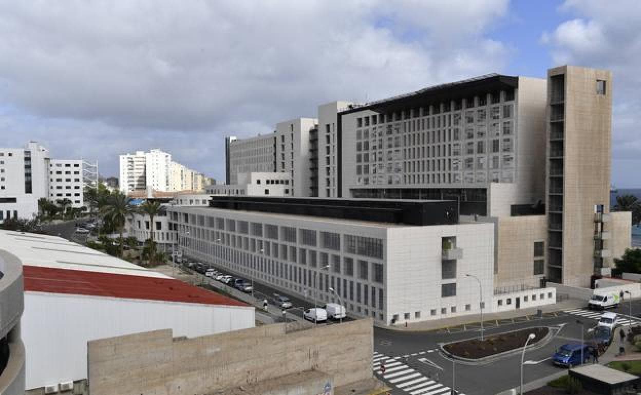 quemado Contratado Cadera El Cabildo cede el CULP al Gobierno de Canarias para ampliar el hospital  Insular Materno-Infantil | Canarias7