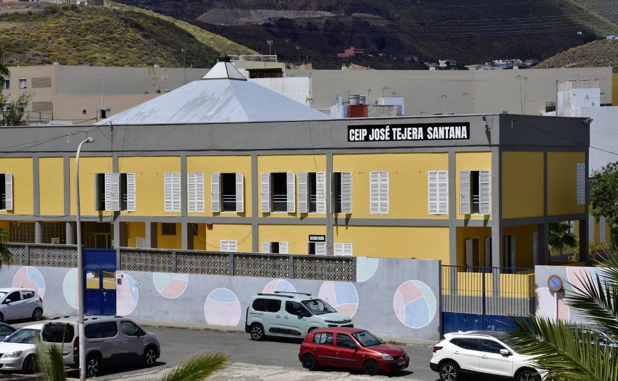 Imagen de la fachada del CEIP José Tejera Santana, en Jinámar. 