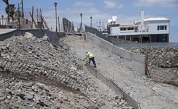Vista parcial de la rampa que se construirá para el acceso al campo de regatas de Pozo Izquierdo. 