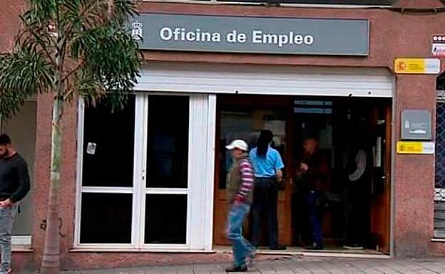 El paro bajó un 1,37% en abril