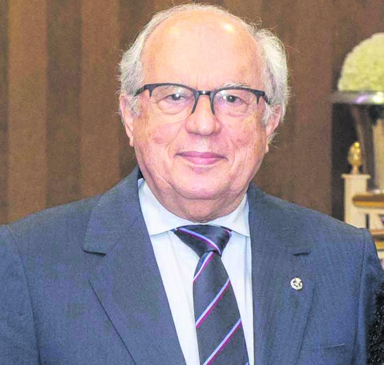 Manuel A. Santana Peña, presidente de COAAT de Gran Canaria. 