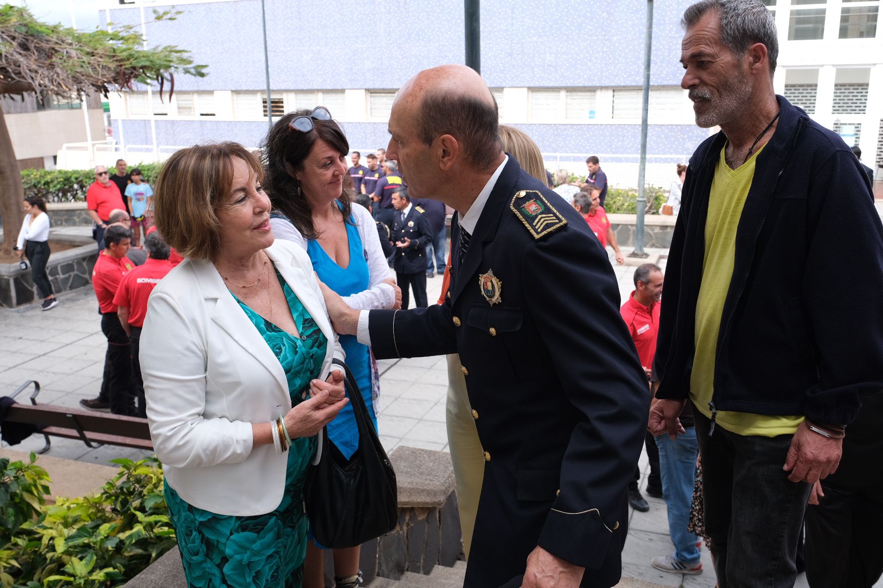 Fotos: La ciudad rinde homenaje a los bomberos fallecidos en el accidente de La Naval