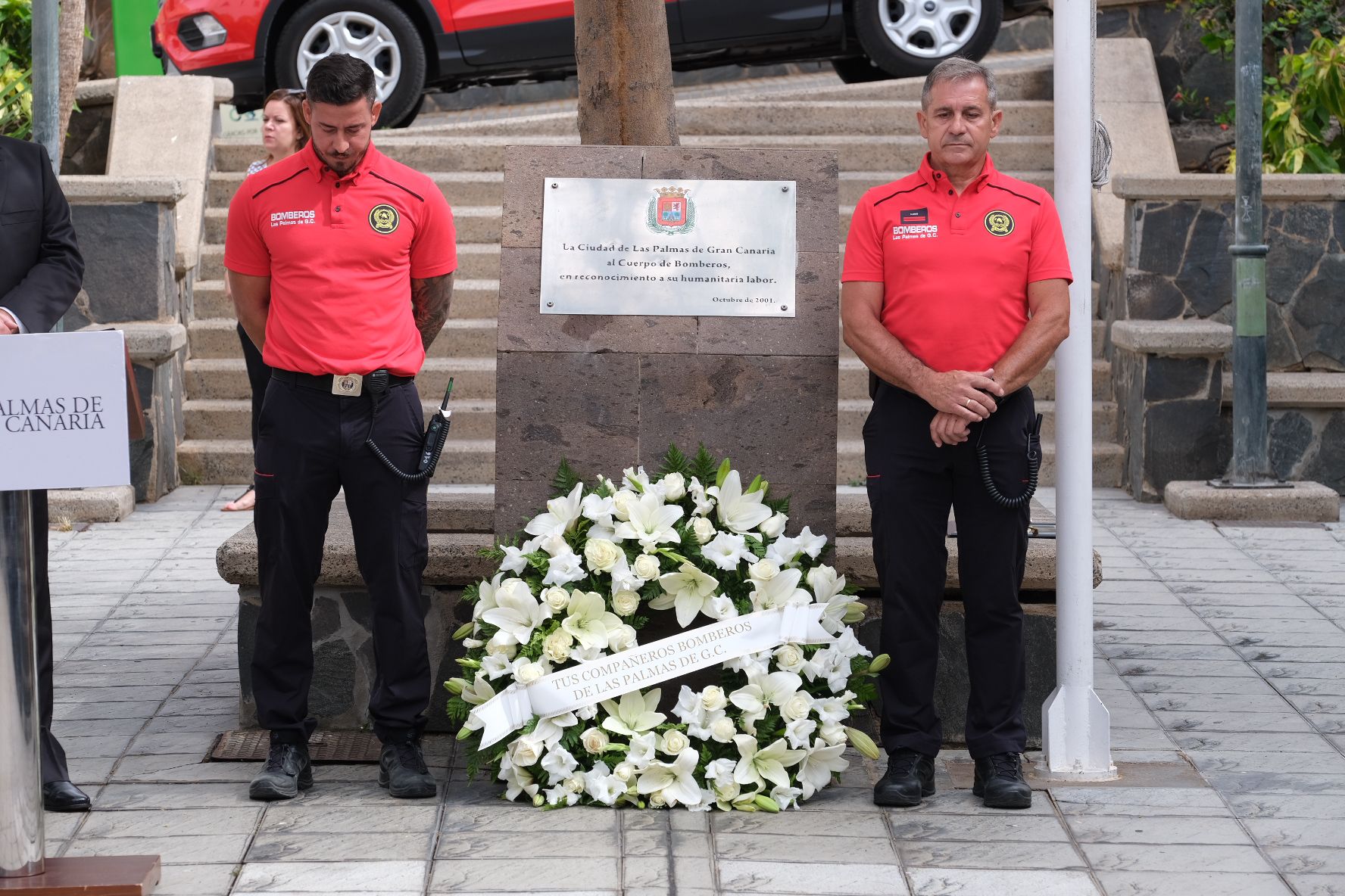 Fotos: La ciudad rinde homenaje a los bomberos fallecidos en el accidente de La Naval