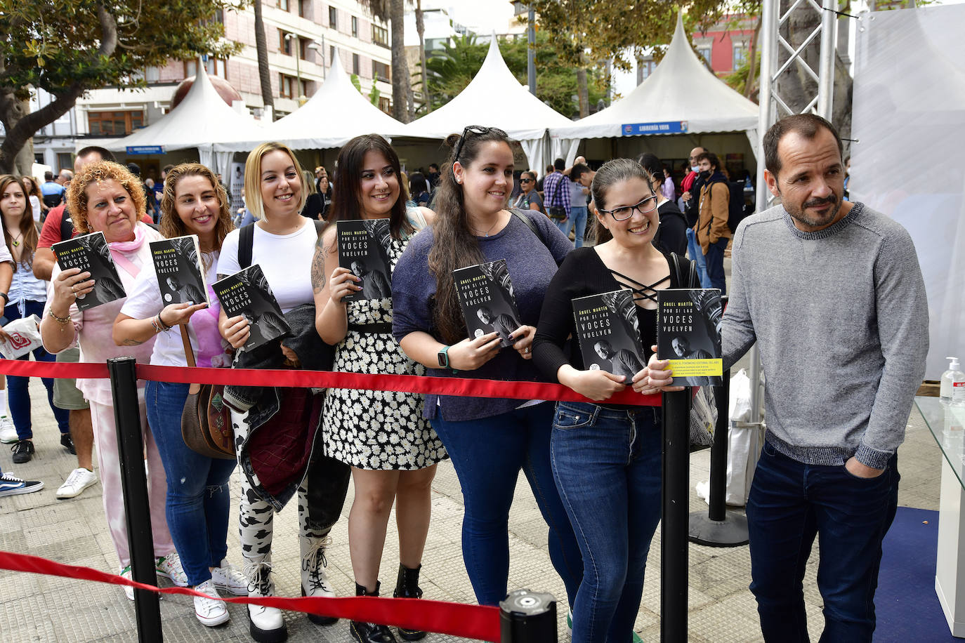 Fotos: Primera jornada de la Feria del Libro