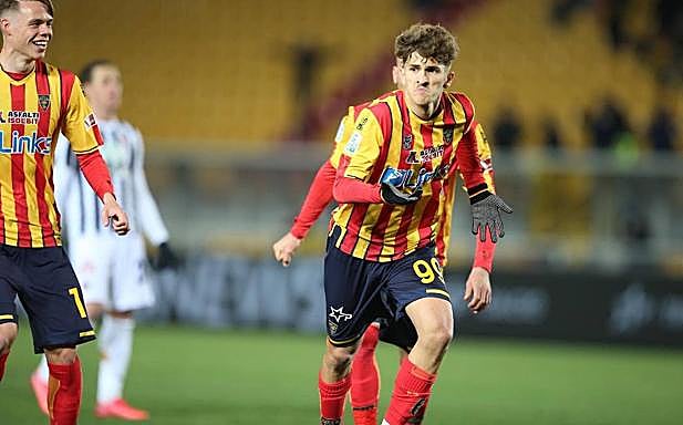 Imagen principal - Pablo Rodríguez, acento grancanario en la Serie A