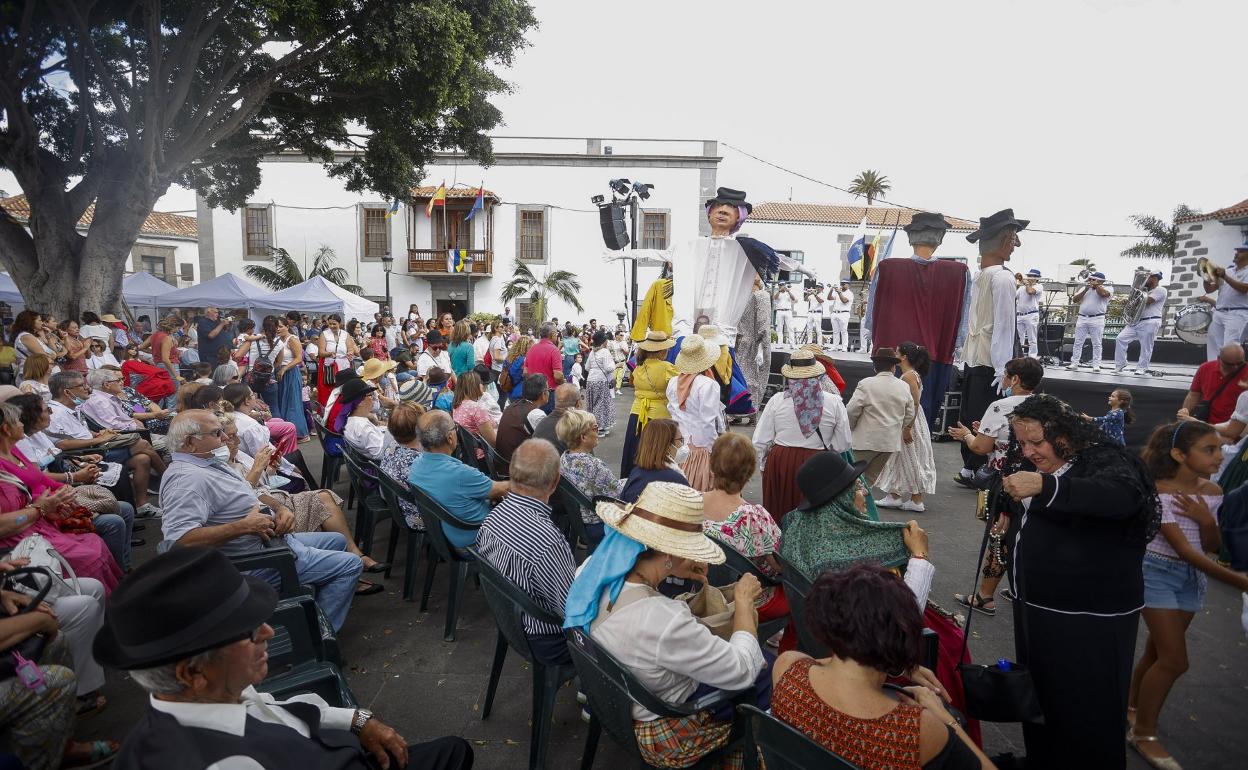 San Juan se llena de tradición en el Día de Canarias
