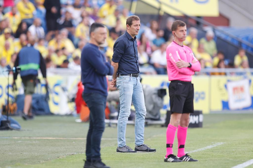 Fotos: Máxima tensión en el partido entre la UD y Tenerife