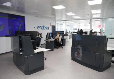Imagen secundaria 1 - Endesa inaugura en Canarias un centro de control pionero en España