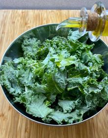 Imagen secundaria 2 - Lavado, secado y aderezo de las chips de kale