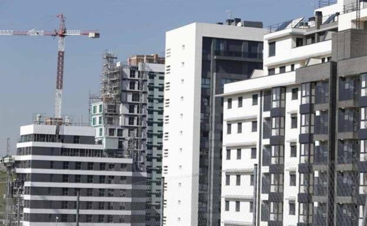 La compraventa de viviendas subió en abril un 45,5% en Canarias