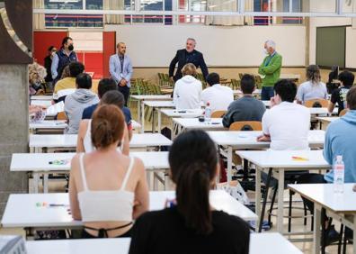 Imagen secundaria 1 - La EBAU aborda la guerra de Ucrania